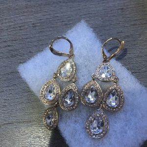 Woman’s earrings